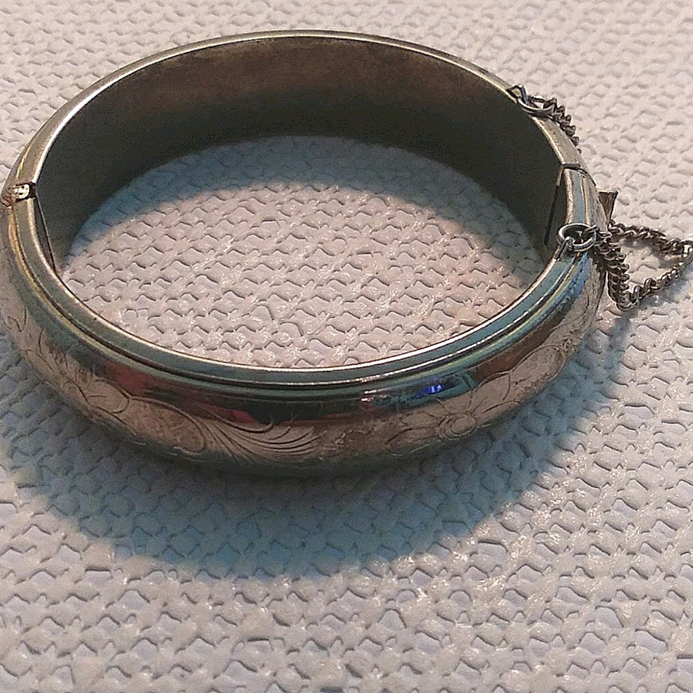 Vintage handmade silver bracelet